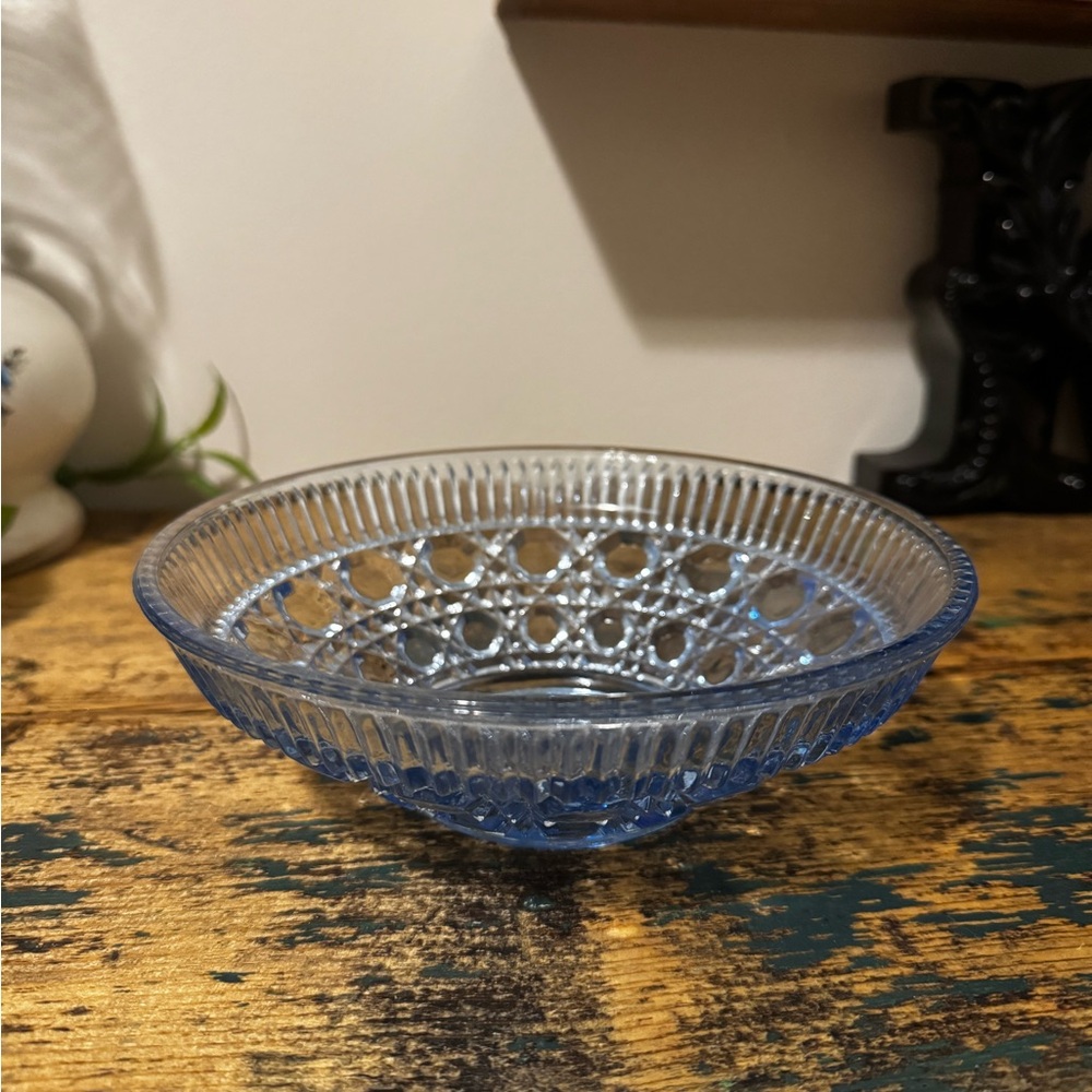 Indiana Glass Windsor Blue Bowl
